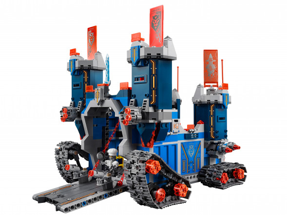 Конструктор LEGO Nexo Knights 70317 Фортрекс - мобильная крепость в Чебоксарах