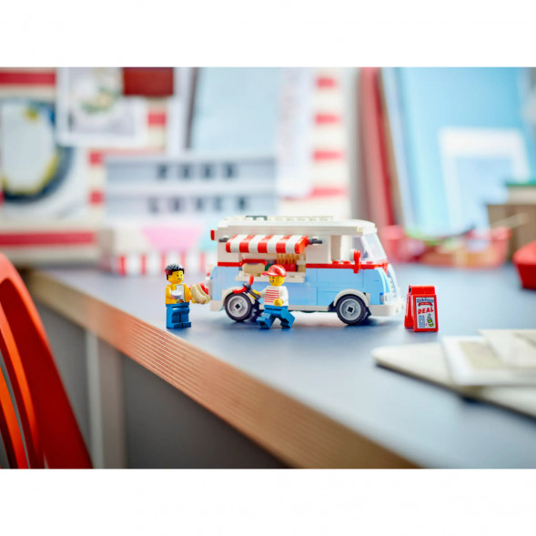 Конструктор LEGO Icons 40681 Ретро фуд трак в Чебоксарах